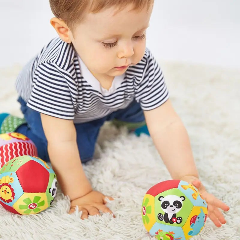 Baby Stoffrassel-Ball mit Glocke – Weiches Tier-Spielzeug 0–12 Monate