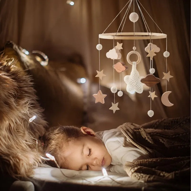 Baby Mobile aus Holz – Mit Musikbox & Glocken für Babybett