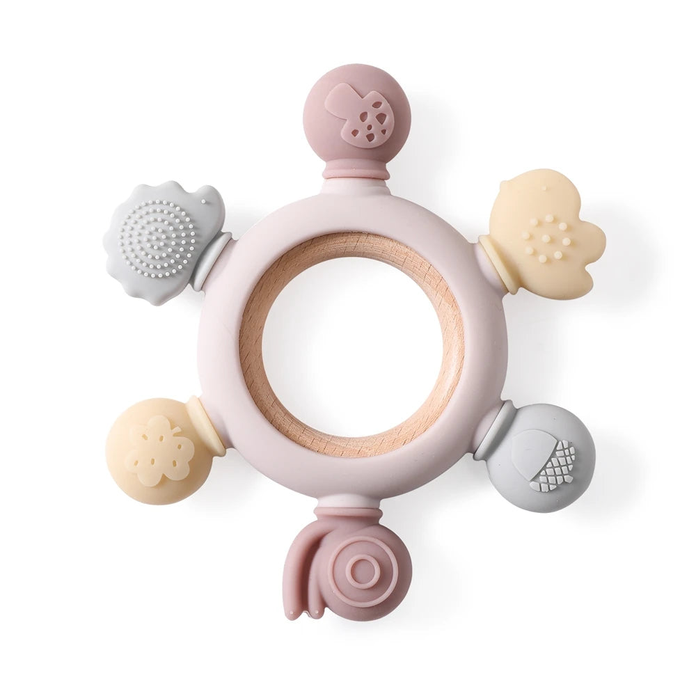Baby Beißring & Rassel aus Holz – Häkeltiermotiv, BPA-frei