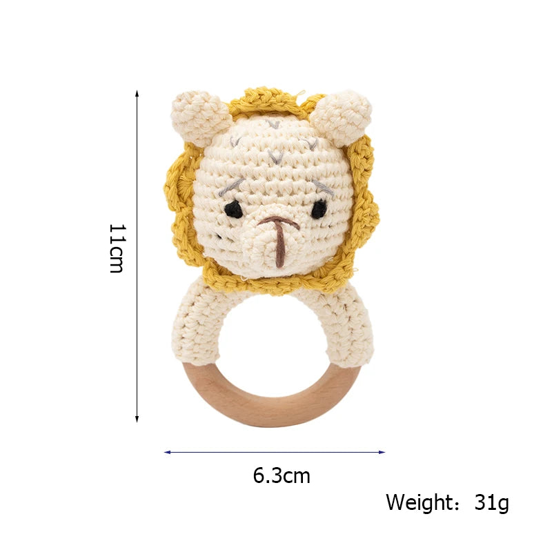 Baby Beißring & Rassel aus Holz – Häkeltiermotiv, BPA-frei