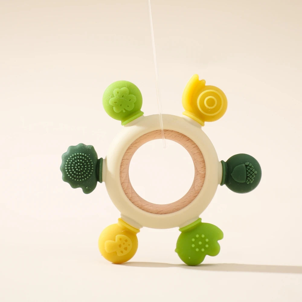 Baby Beißring & Rassel aus Holz – Häkeltiermotiv, BPA-frei